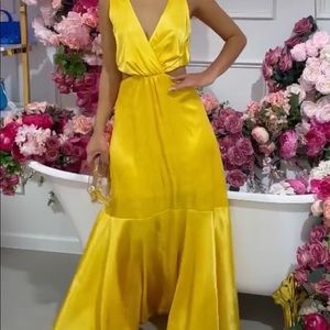 NWT Lilly’s Kloset Every Ocassion Maxi Dress- Yellow Women’s Large